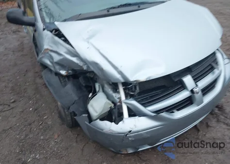 2005 Dodge Grand Caravan Sxt z USA, uszkodzony, nr VIN 2D8GP44L25R241921